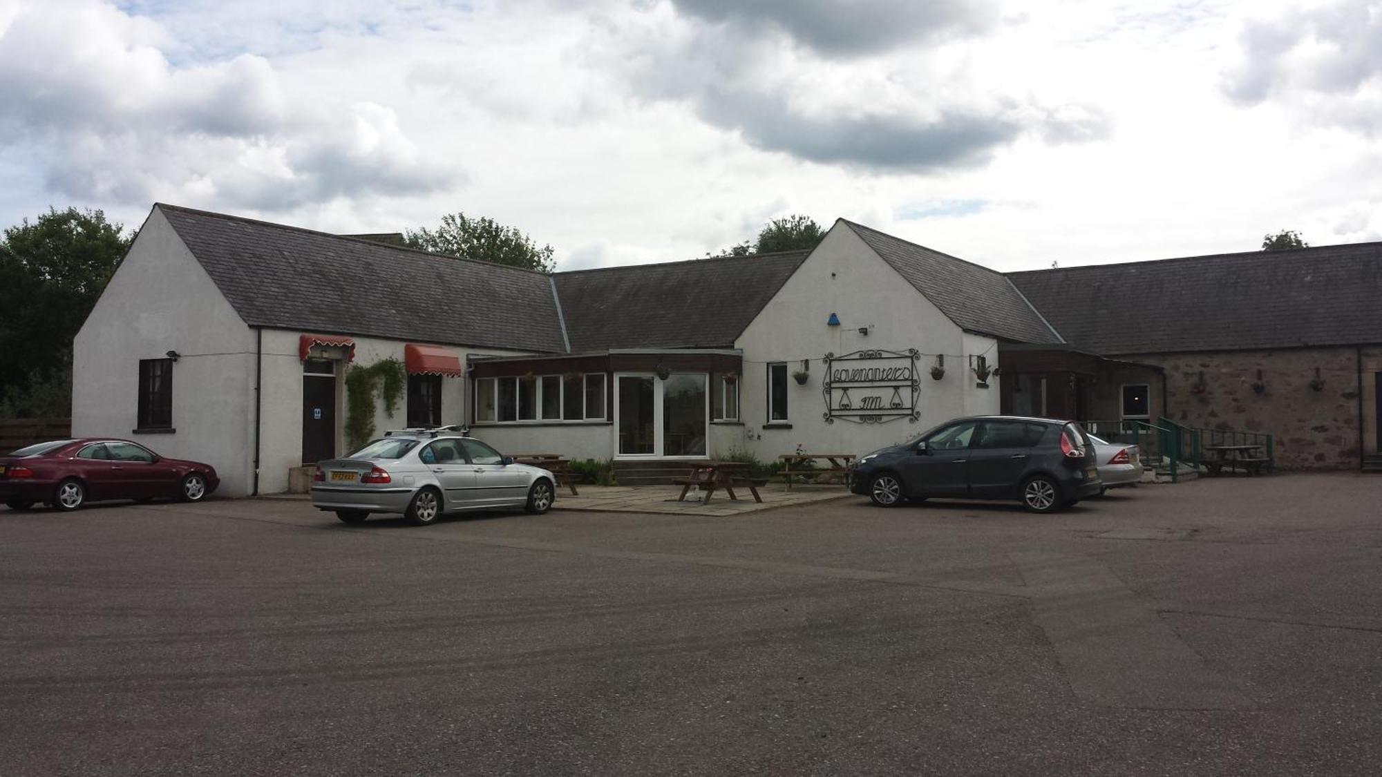 Covenanters Inn Dingwall Kültér fotó
